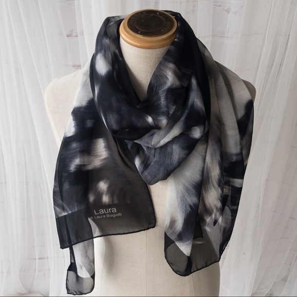 Laura di Biagiotti 100% Silk Scarf Made in Italy - Picture 5 of 9